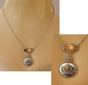 Best Vintage Bee Jewelry - Honeycomb Necklace with Crown Pendant