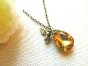 Best Vintage Bee Jewelry - Rustic Bumble Bee Pendant Necklace