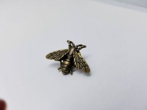 Best Vintage Bee Jewelry - Vintage Bronze Queen Bee Brooch