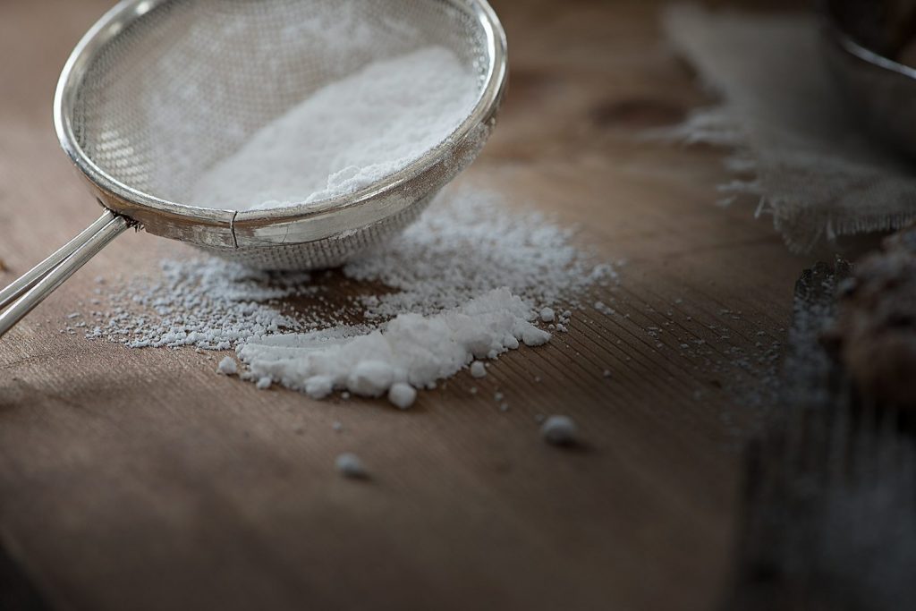 Homemade Varroa Mite Treatment - Powdered Sugar