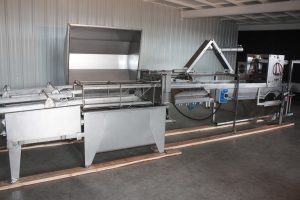 Commercial Honey Extractors - Cowen Manufacturing 60-Frame Air Ram Extractor