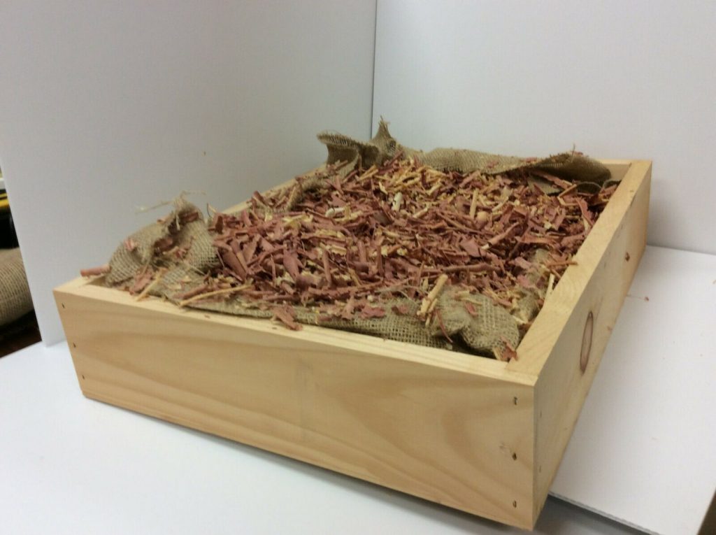 How to Control Moisture in the Beehive